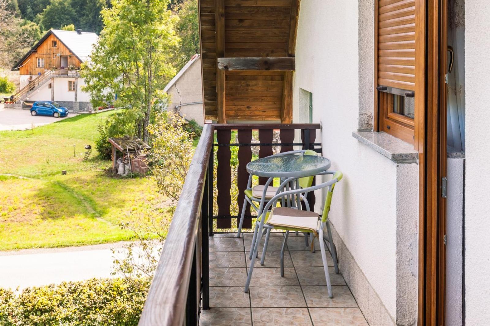 Plitvice House Milan Jezerce Quarto foto